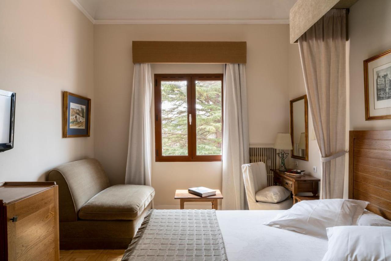 Parador De Teruel Esterno foto