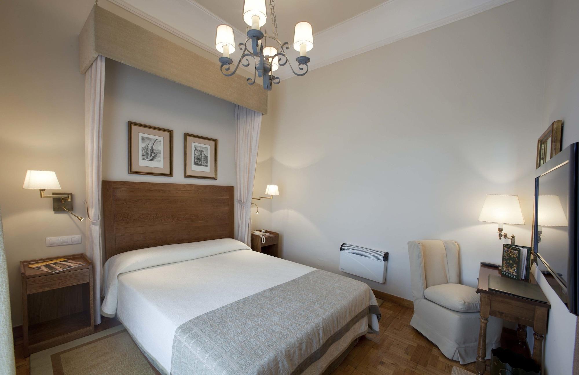 Parador De Teruel Esterno foto