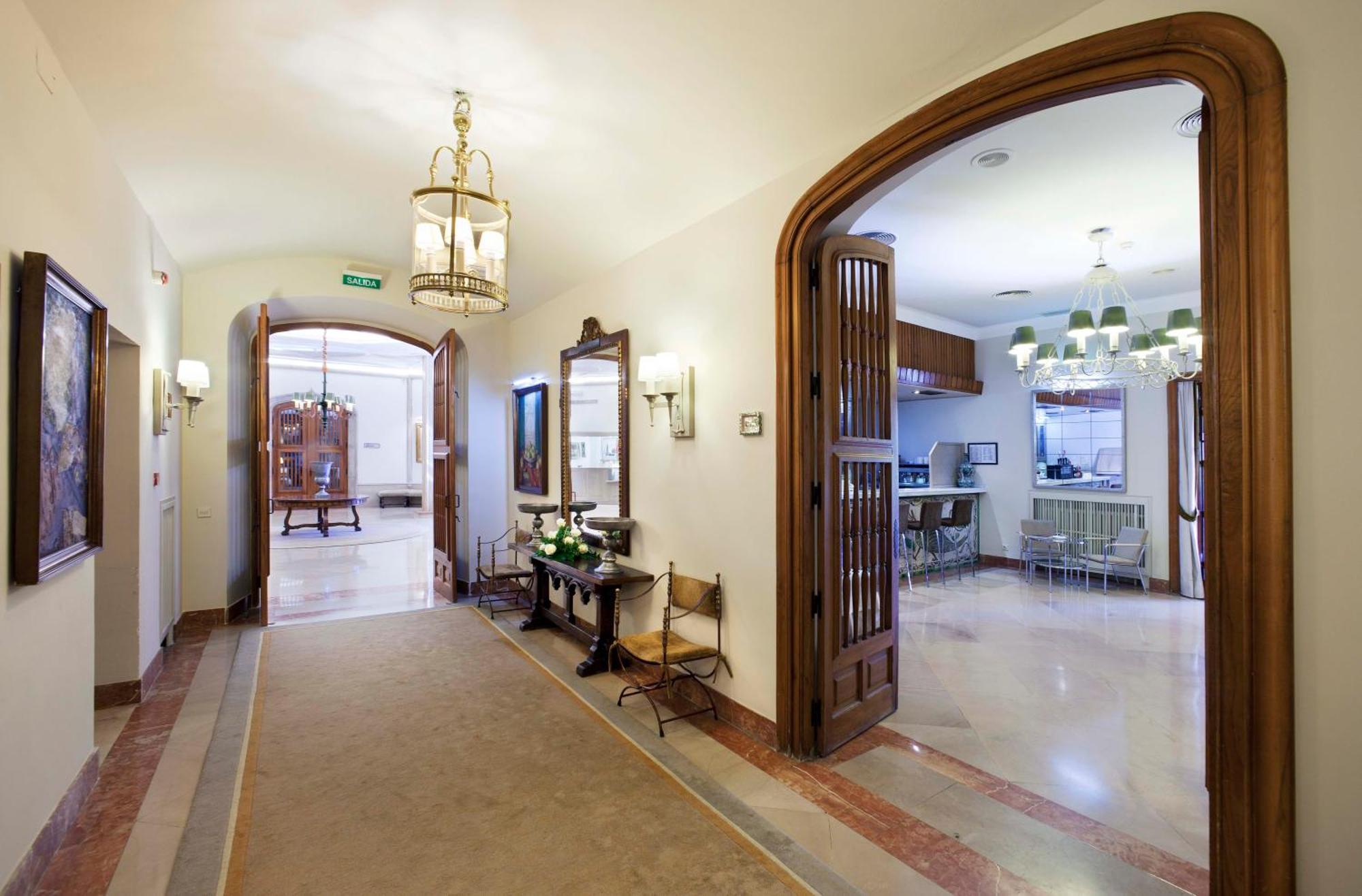 Parador De Teruel Esterno foto
